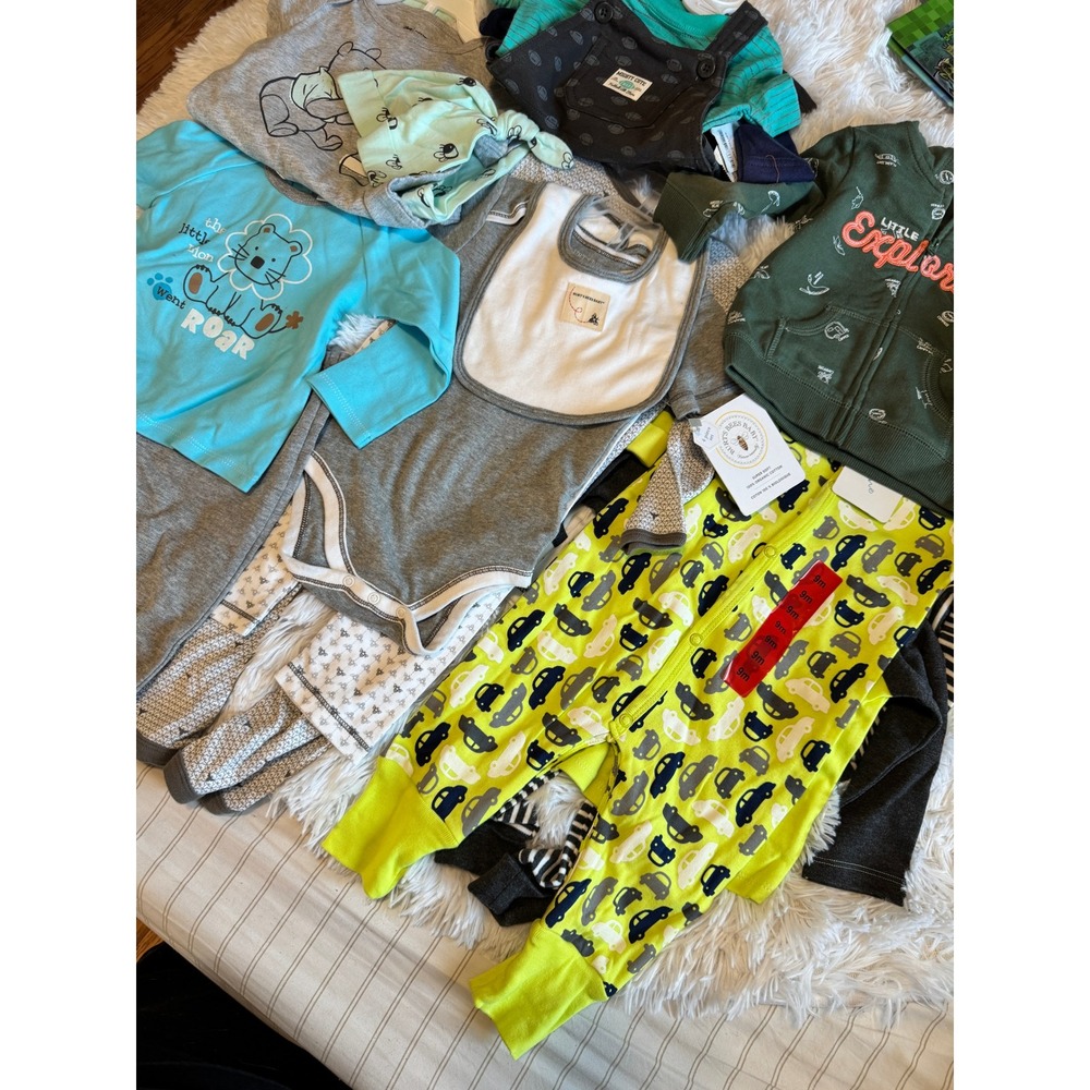 Baby Boy 17pc Clothing Lot 9M Carters Burts Bees Disney Pajamas Hoodie Bodysuits